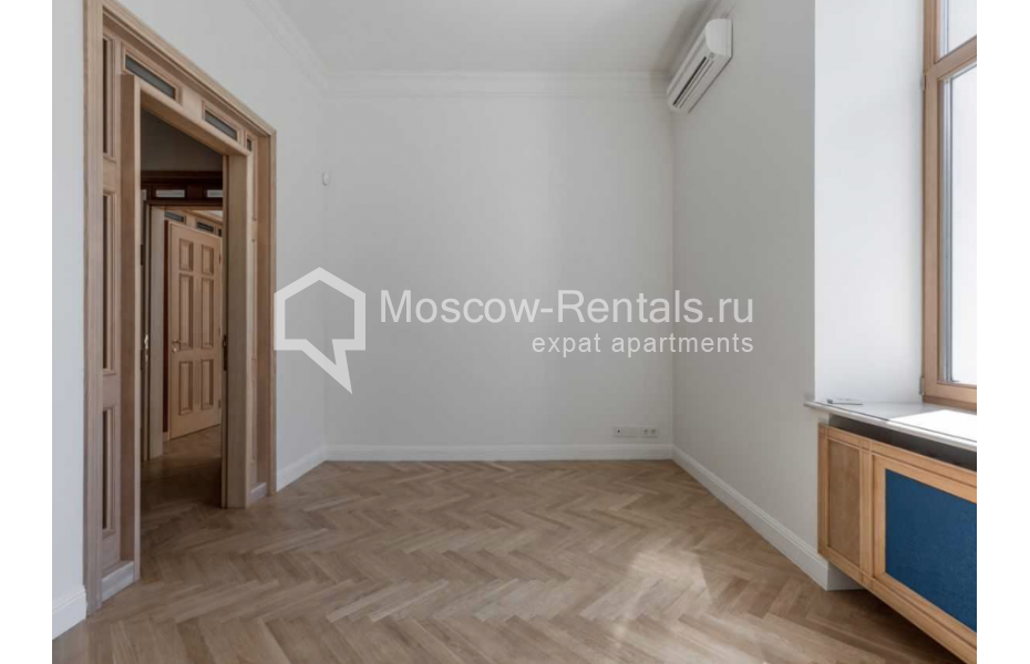 Photo #15 5-room (4 BR) apartment for <a href="http://moscow-rentals.ru/en/articles/long-term-rent" target="_blank">a long-term</a> rent
 in Russia, Moscow, Povarskaya str, 2с1