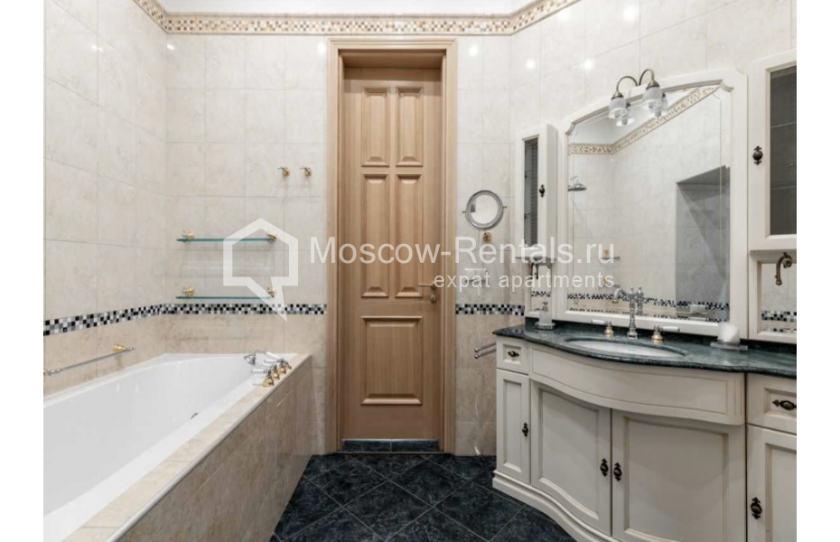Photo #17 5-room (4 BR) apartment for <a href="http://moscow-rentals.ru/en/articles/long-term-rent" target="_blank">a long-term</a> rent
 in Russia, Moscow, Povarskaya str, 2с1