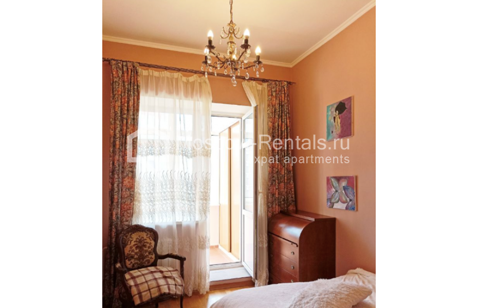 Photo #10 3-room (2 BR) apartment for <a href="http://moscow-rentals.ru/en/articles/long-term-rent" target="_blank">a long-term</a> rent
 in Russia, Moscow, 4-ya Sokolnicheskaya str, 4