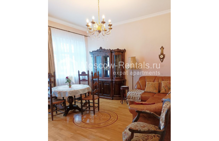 Photo #1 3-room (2 BR) apartment for <a href="http://moscow-rentals.ru/en/articles/long-term-rent" target="_blank">a long-term</a> rent
 in Russia, Moscow, 4-ya Sokolnicheskaya str, 4
