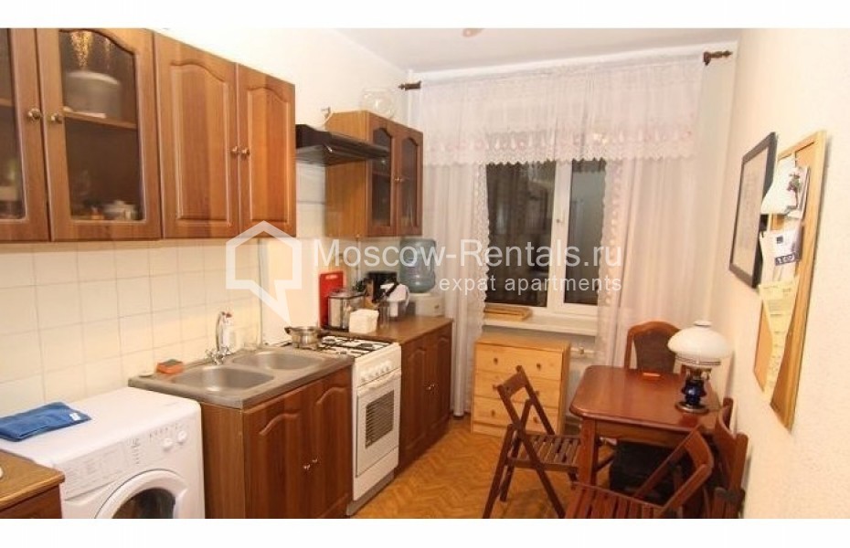 Photo #7 3-room (2 BR) apartment for <a href="http://moscow-rentals.ru/en/articles/long-term-rent" target="_blank">a long-term</a> rent
 in Russia, Moscow, Bolshaya Bronnaya str., 9