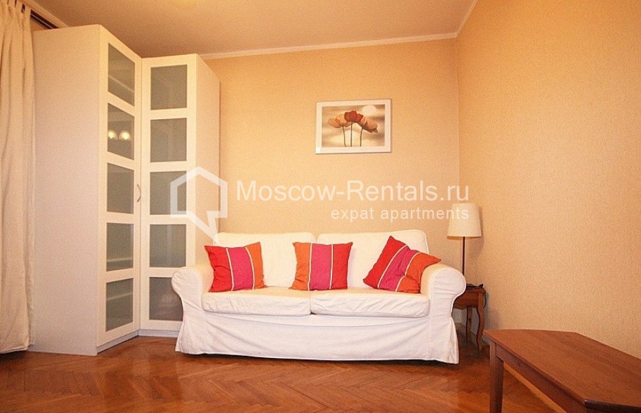 Photo #1 3-room (2 BR) apartment for <a href="http://moscow-rentals.ru/en/articles/long-term-rent" target="_blank">a long-term</a> rent
 in Russia, Moscow, Bolshaya Bronnaya str., 9