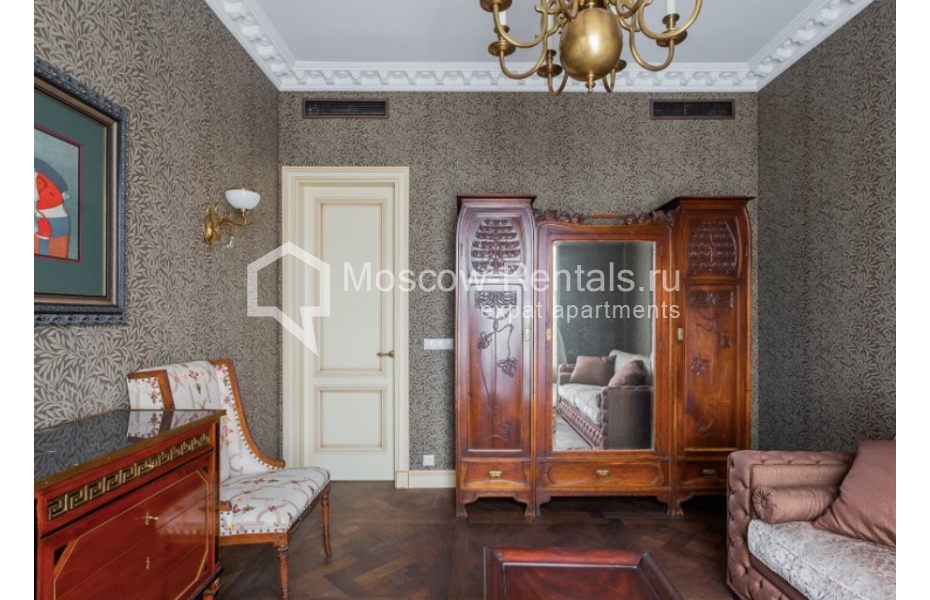 Photo #11 5-room (4 BR) apartment for <a href="http://moscow-rentals.ru/en/articles/long-term-rent" target="_blank">a long-term</a> rent
 in Russia, Moscow, Petrovskyi lane, 5с9
