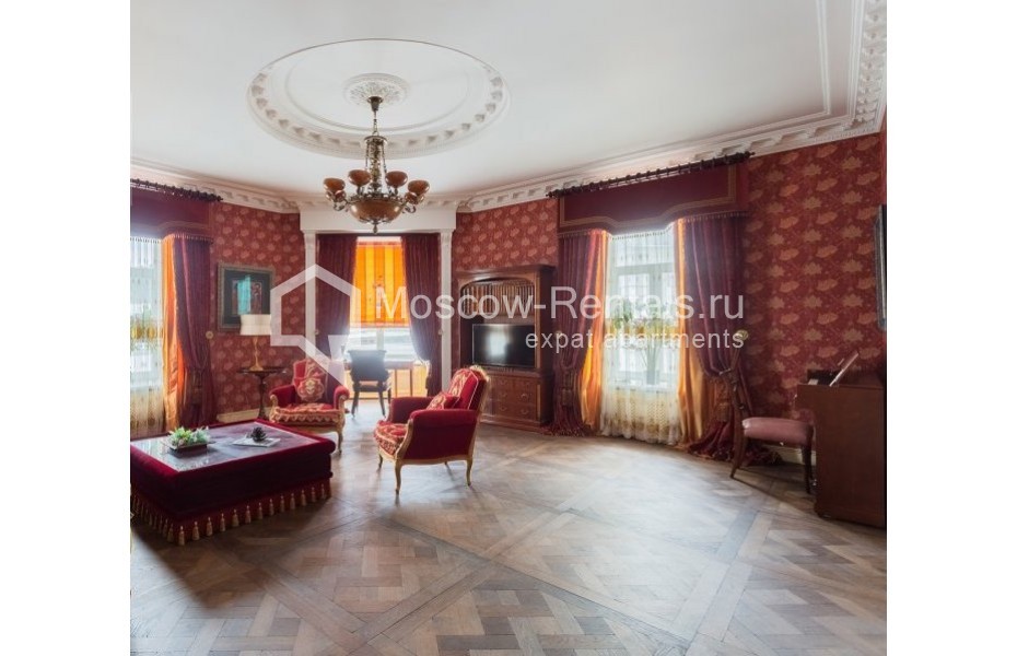 Photo #3 5-room (4 BR) apartment for <a href="http://moscow-rentals.ru/en/articles/long-term-rent" target="_blank">a long-term</a> rent
 in Russia, Moscow, Petrovskyi lane, 5с9