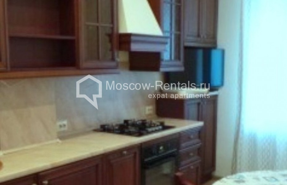 Photo #1 3-room (2 BR) apartment for <a href="http://moscow-rentals.ru/en/articles/long-term-rent" target="_blank">a long-term</a> rent
 in Russia, Moscow, Maly Palashesky lane, 2/8