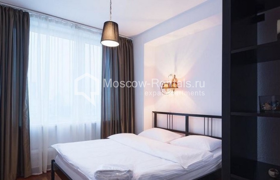 Photo #3 3-room (2 BR) apartment for <a href="http://moscow-rentals.ru/en/articles/long-term-rent" target="_blank">a long-term</a> rent
 in Russia, Moscow, New Arbat str, 26