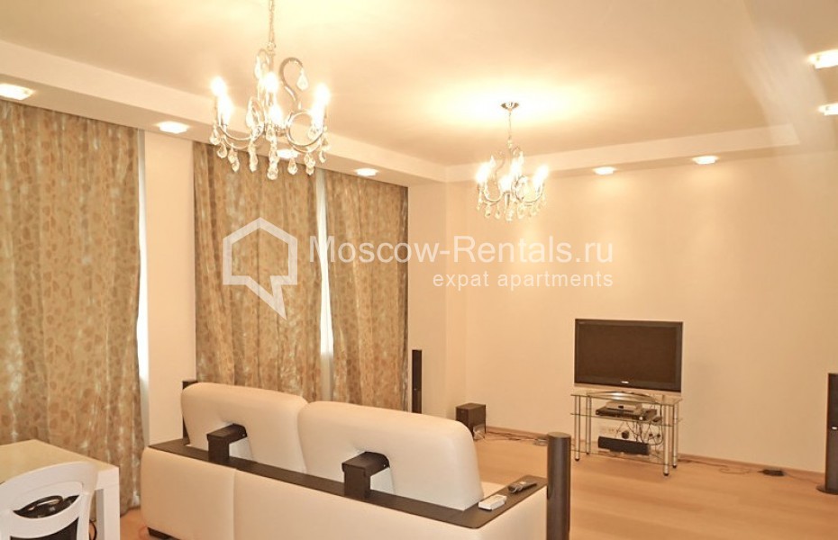 Photo #4 2-room (1 BR) apartment for <a href="http://moscow-rentals.ru/en/articles/long-term-rent" target="_blank">a long-term</a> rent
 in Russia, Moscow, Shabolovka str, 23 bld 4