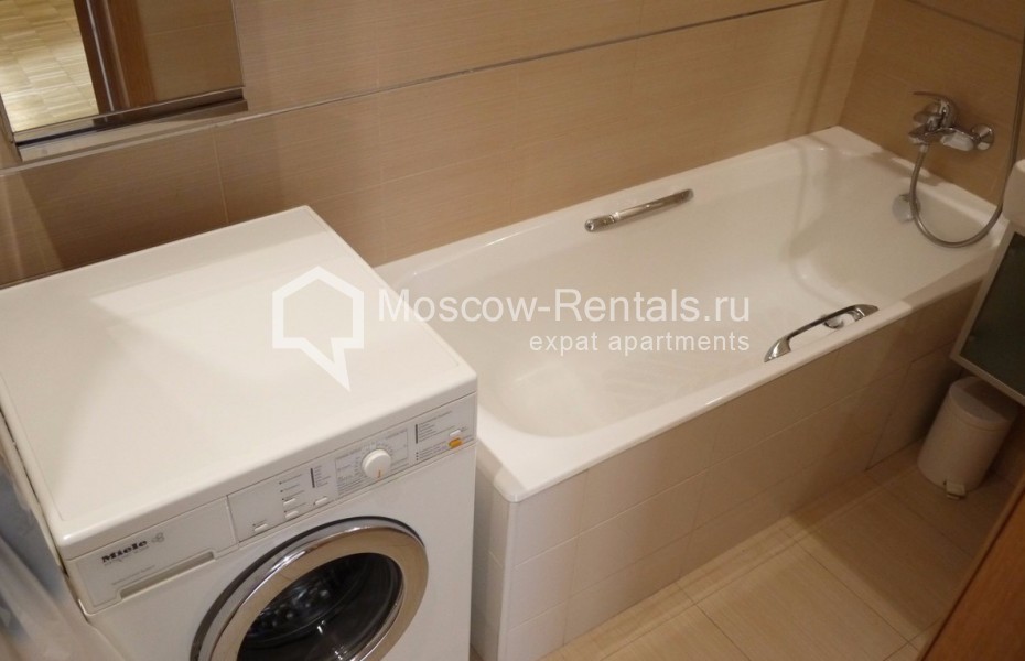 Photo #13 3-room (2 BR) apartment for <a href="http://moscow-rentals.ru/en/articles/long-term-rent" target="_blank">a long-term</a> rent
 in Russia, Moscow, Frunzenskaya emb, 32