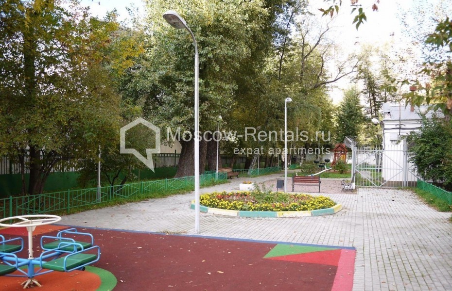 Photo #14 3-room (2 BR) apartment for <a href="http://moscow-rentals.ru/en/articles/long-term-rent" target="_blank">a long-term</a> rent
 in Russia, Moscow, Frunzenskaya emb, 32