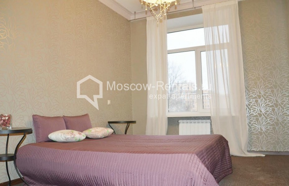 Photo #5 3-room (2 BR) apartment for <a href="http://moscow-rentals.ru/en/articles/long-term-rent" target="_blank">a long-term</a> rent
 in Russia, Moscow, Komsomolsky prosp, 45