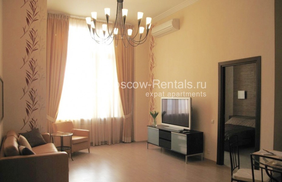 Photo #1 3-room (2 BR) apartment for <a href="http://moscow-rentals.ru/en/articles/long-term-rent" target="_blank">a long-term</a> rent
 in Russia, Moscow, Shabolovka, 23 bld 1