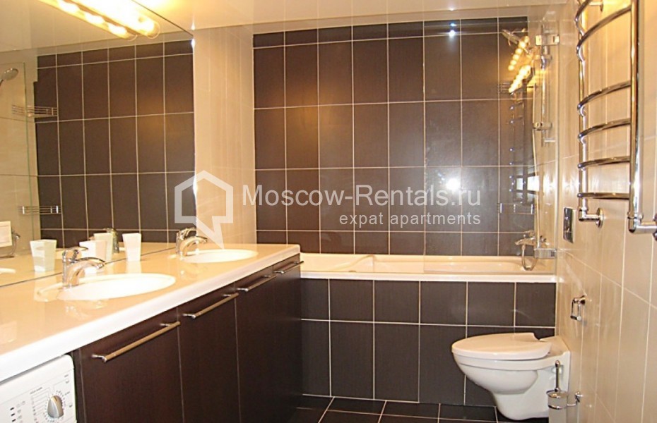 Photo #14 3-room (2 BR) apartment for <a href="http://moscow-rentals.ru/en/articles/long-term-rent" target="_blank">a long-term</a> rent
 in Russia, Moscow, Shabolovka, 23 bld 1