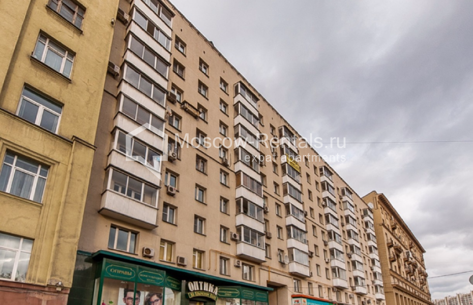 Photo #18 3-room (2 BR) apartment for <a href="http://moscow-rentals.ru/en/articles/long-term-rent" target="_blank">a long-term</a> rent
 in Russia, Moscow, Krymsky val, 6
