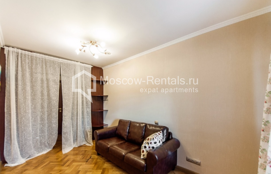 Photo #12 3-room (2 BR) apartment for <a href="http://moscow-rentals.ru/en/articles/long-term-rent" target="_blank">a long-term</a> rent
 in Russia, Moscow, Krymsky val, 6