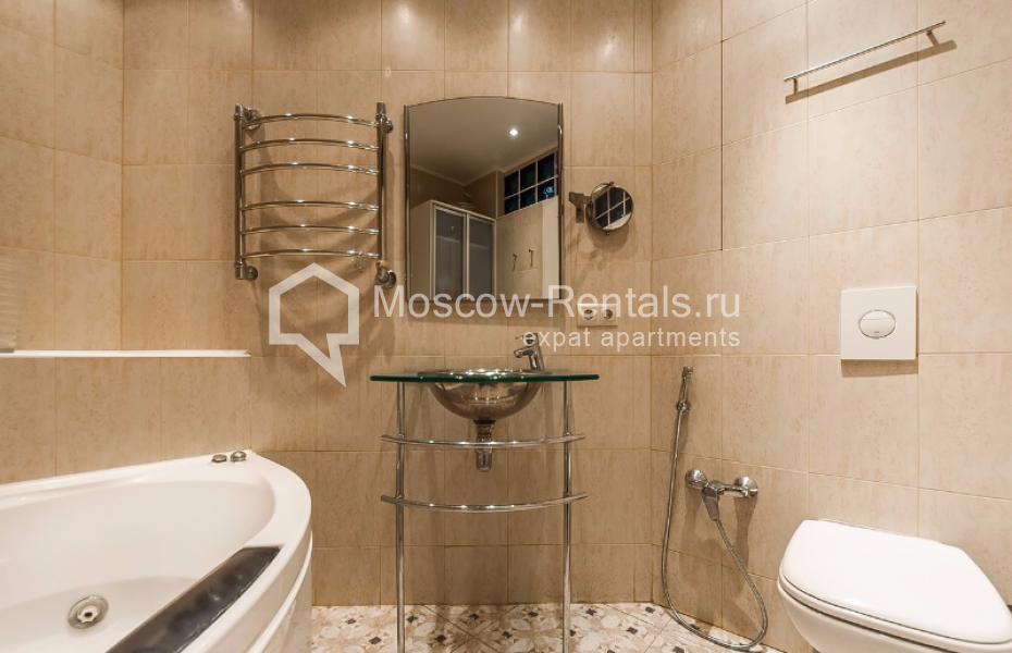 Photo #8 3-room (2 BR) apartment for <a href="http://moscow-rentals.ru/en/articles/long-term-rent" target="_blank">a long-term</a> rent
 in Russia, Moscow, Novokuznetskaya str,  4/12С1