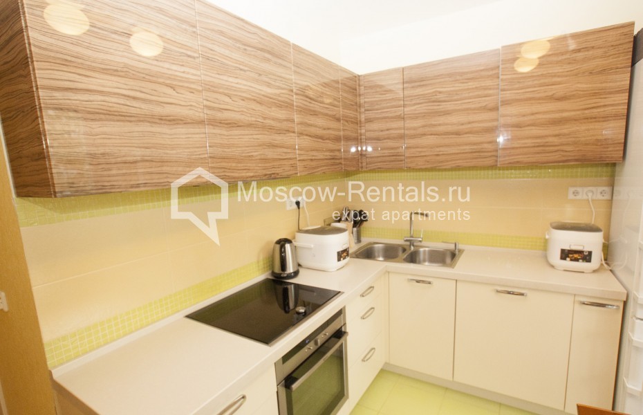 Photo #11 3-room (2 BR) apartment for <a href="http://moscow-rentals.ru/en/articles/long-term-rent" target="_blank">a long-term</a> rent
 in Russia, Moscow, Pokrovka str, 39