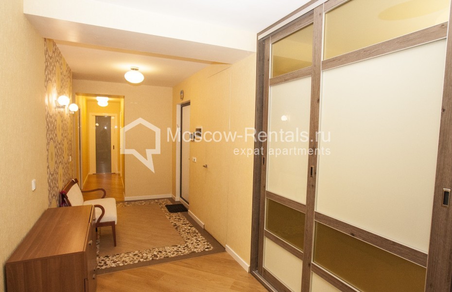 Photo #19 3-room (2 BR) apartment for <a href="http://moscow-rentals.ru/en/articles/long-term-rent" target="_blank">a long-term</a> rent
 in Russia, Moscow, Pokrovka str, 39