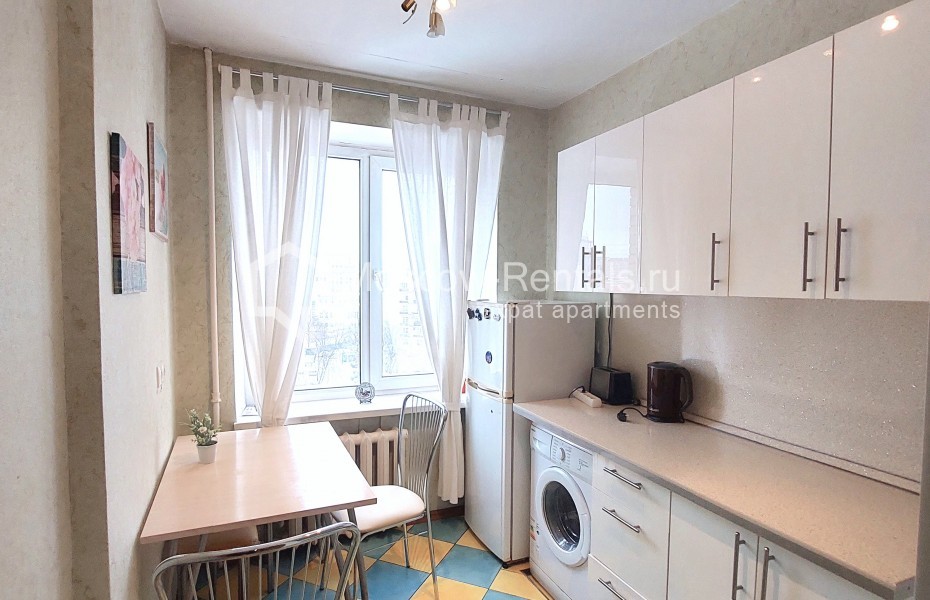 Photo #4 2-room (1 BR) apartment for <a href="http://moscow-rentals.ru/en/articles/long-term-rent" target="_blank">a long-term</a> rent
 in Russia, Moscow, Verkhnyaya str, 3 bld 1