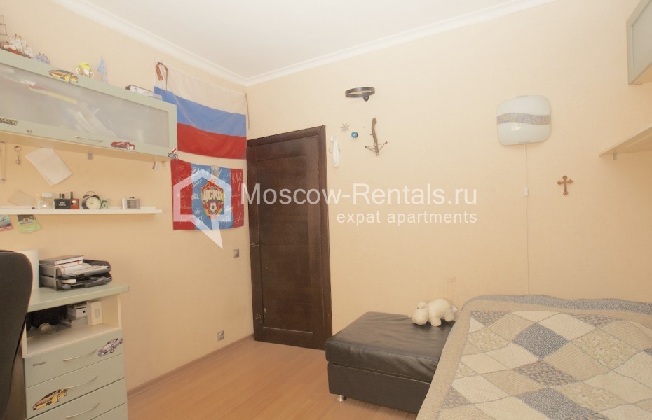 Photo #8 5-room (4 BR) apartment for <a href="http://moscow-rentals.ru/en/articles/long-term-rent" target="_blank">a long-term</a> rent
 in Russia, Moscow, Zoi and Alexandra Kosmodemyanskikh, 42