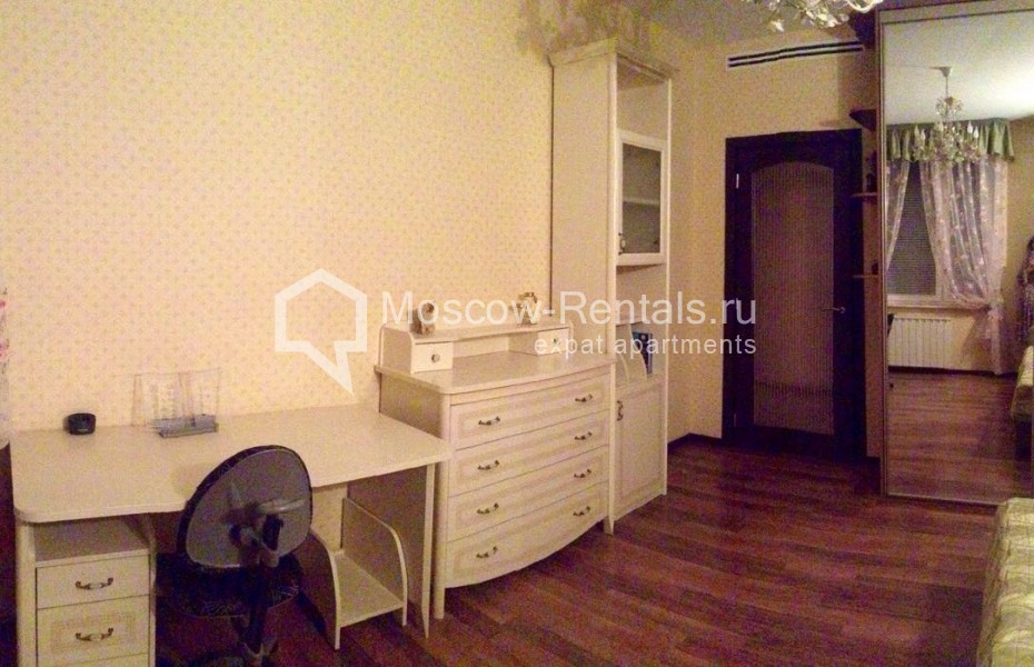 Photo #7 4-room (3 BR) apartment for <a href="http://moscow-rentals.ru/en/articles/long-term-rent" target="_blank">a long-term</a> rent
 in Russia, Moscow, Shabolovka str 23 bld 4