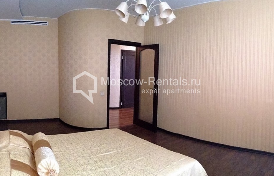 Photo #9 4-room (3 BR) apartment for <a href="http://moscow-rentals.ru/en/articles/long-term-rent" target="_blank">a long-term</a> rent
 in Russia, Moscow, Shabolovka str 23 bld 4