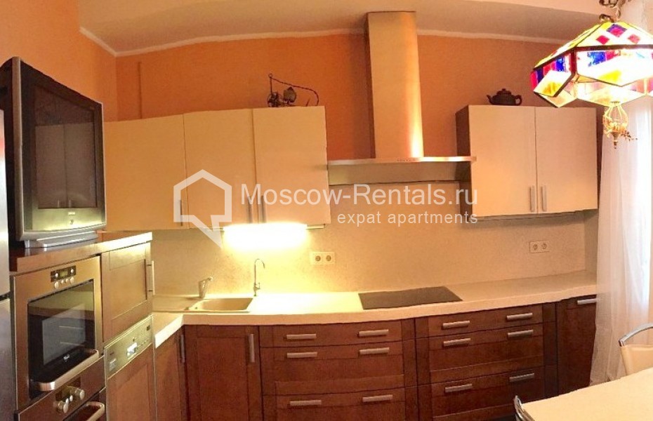Photo #21 4-room (3 BR) apartment for <a href="http://moscow-rentals.ru/en/articles/long-term-rent" target="_blank">a long-term</a> rent
 in Russia, Moscow, Shabolovka str 23 bld 4