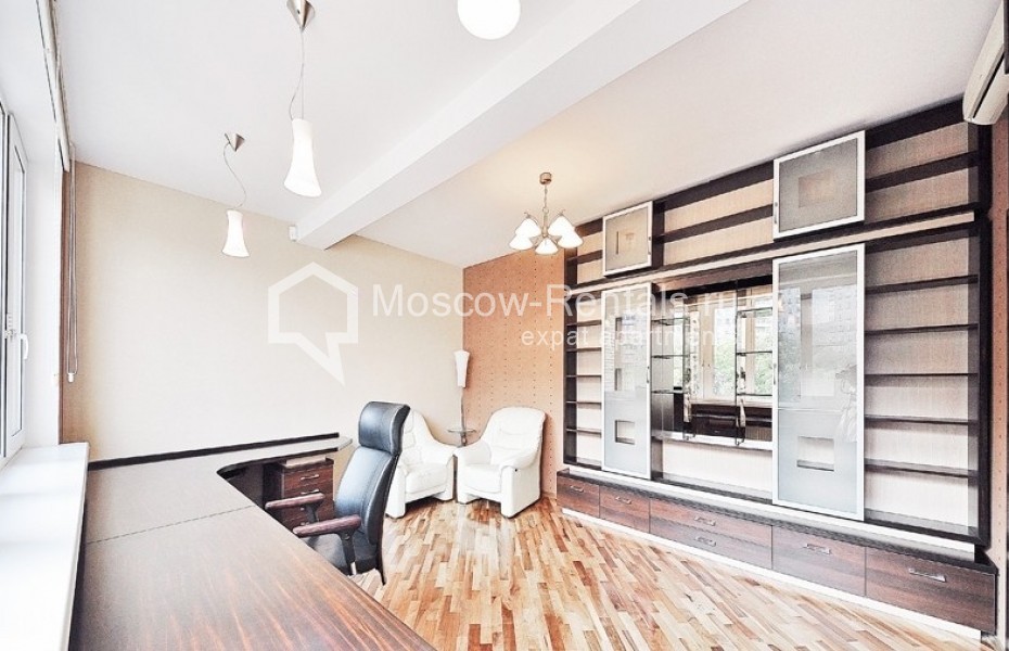 Photo #8 3-room (2 BR) apartment for <a href="http://moscow-rentals.ru/en/articles/long-term-rent" target="_blank">a long-term</a> rent
 in Russia, Moscow, Marksistsky lane, 3