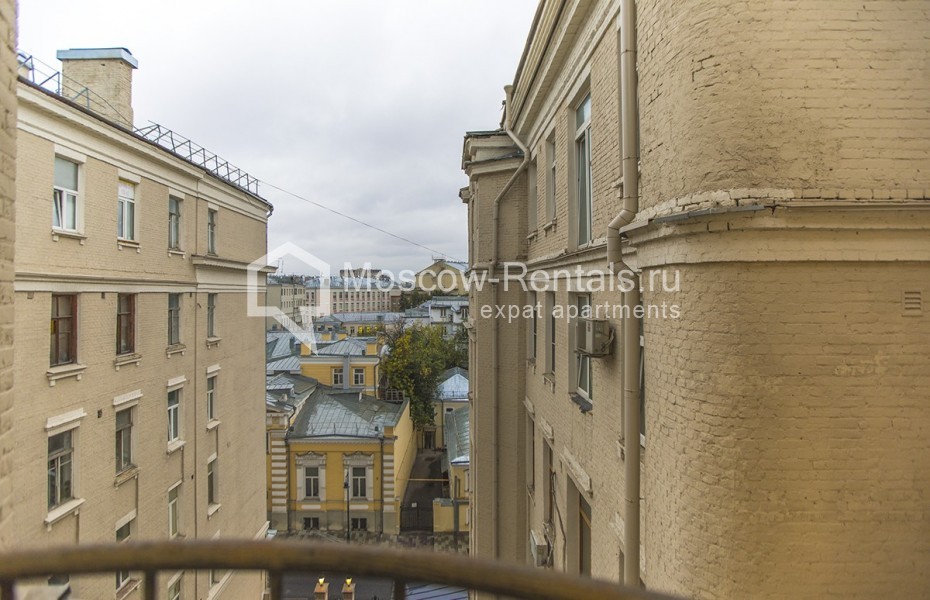 Photo #15 5-room (4 BR) apartment for <a href="http://moscow-rentals.ru/en/articles/long-term-rent" target="_blank">a long-term</a> rent
 in Russia, Moscow, Nikitsky blv, 12