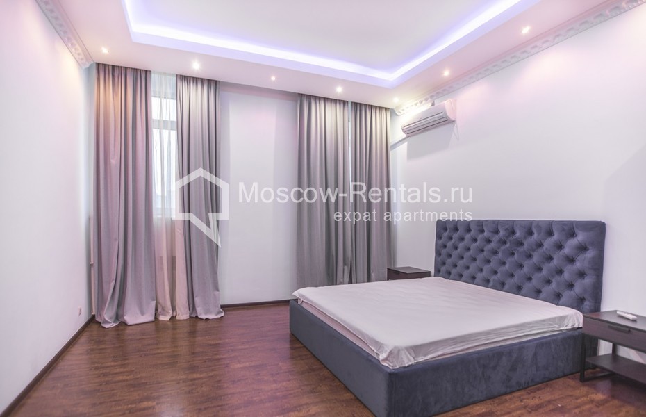 Photo #5 5-room (4 BR) apartment for <a href="http://moscow-rentals.ru/en/articles/long-term-rent" target="_blank">a long-term</a> rent
 in Russia, Moscow, Nikitsky blv, 12