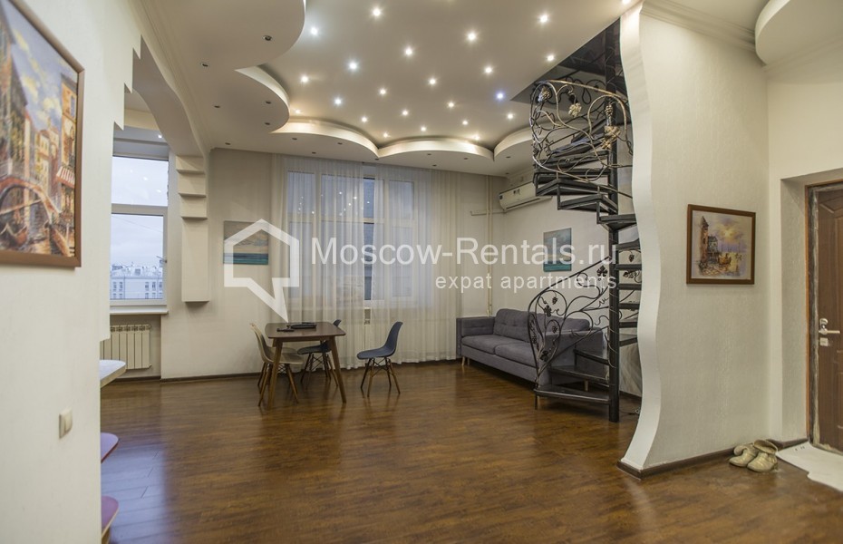 Photo #3 5-room (4 BR) apartment for <a href="http://moscow-rentals.ru/en/articles/long-term-rent" target="_blank">a long-term</a> rent
 in Russia, Moscow, Nikitsky blv, 12