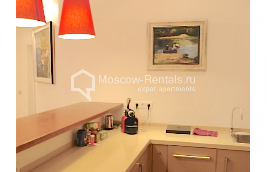 Photo #3 2-room (1 BR) apartment for <a href="http://moscow-rentals.ru/en/articles/long-term-rent" target="_blank">a long-term</a> rent
 in Russia, Moscow, Shabolovka str, 10 bld 1
