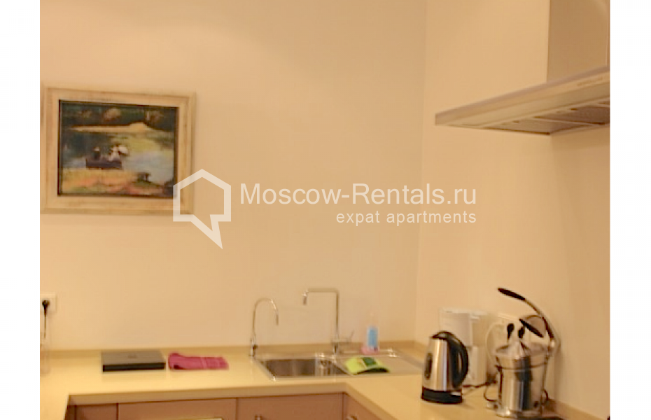 Photo #4 2-room (1 BR) apartment for <a href="http://moscow-rentals.ru/en/articles/long-term-rent" target="_blank">a long-term</a> rent
 in Russia, Moscow, Shabolovka str, 10 bld 1