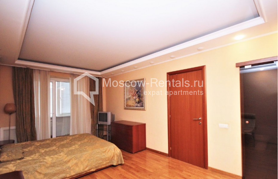 Photo #12 3-room (2 BR) apartment for <a href="http://moscow-rentals.ru/en/articles/long-term-rent" target="_blank">a long-term</a> rent
 in Russia, Moscow, Konnyi lane, 4