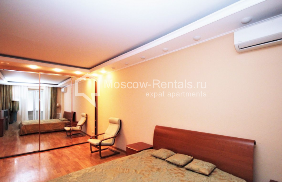 Photo #13 3-room (2 BR) apartment for <a href="http://moscow-rentals.ru/en/articles/long-term-rent" target="_blank">a long-term</a> rent
 in Russia, Moscow, Konnyi lane, 4