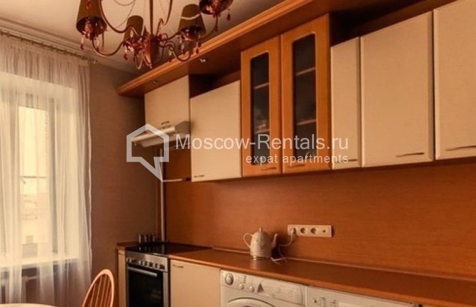 Photo #3 3-room (2 BR) apartment for <a href="http://moscow-rentals.ru/en/articles/long-term-rent" target="_blank">a long-term</a> rent
 in Russia, Moscow, Maly Vlasievsky lane, 7