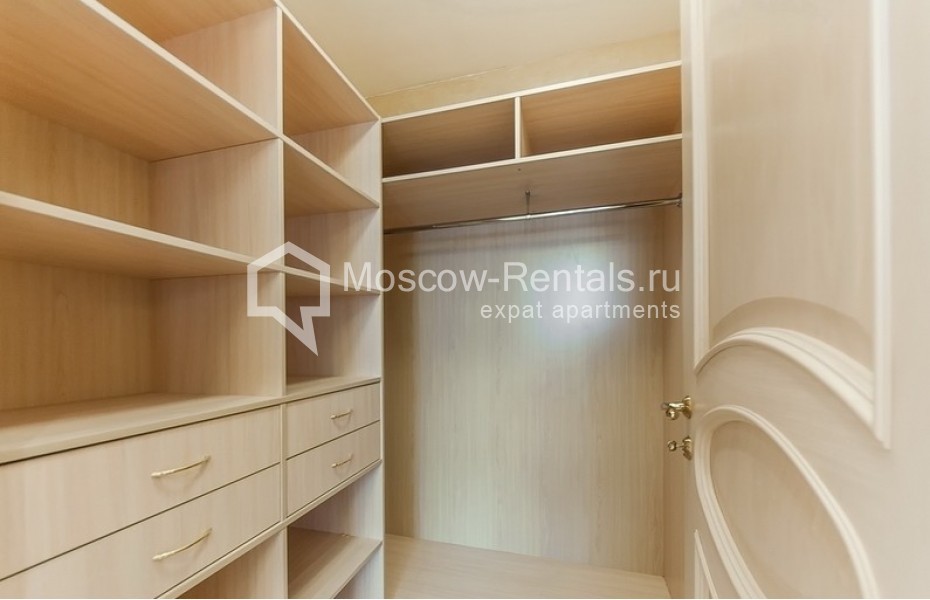 Photo #17 6-room (5 BR) apartment for <a href="http://moscow-rentals.ru/en/articles/long-term-rent" target="_blank">a long-term</a> rent
 in Russia, Moscow, 3rd Tverskaya-Yamskaya str, 25