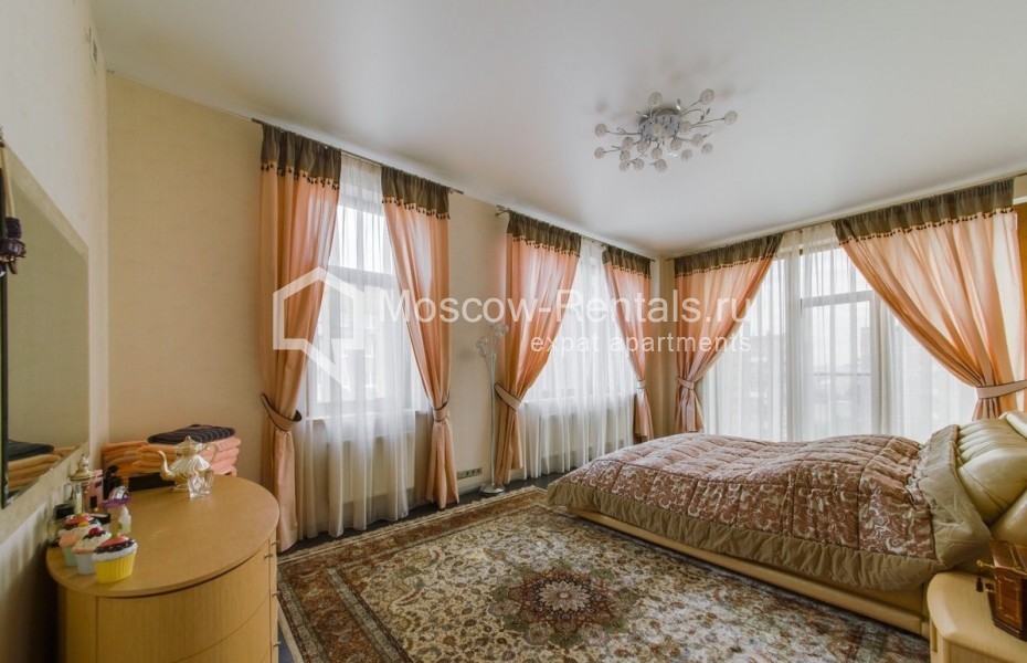 Photo #21 6-room (5 BR) apartment for <a href="http://moscow-rentals.ru/en/articles/long-term-rent" target="_blank">a long-term</a> rent
 in Russia, Moscow, Protopopovsky lane, 3