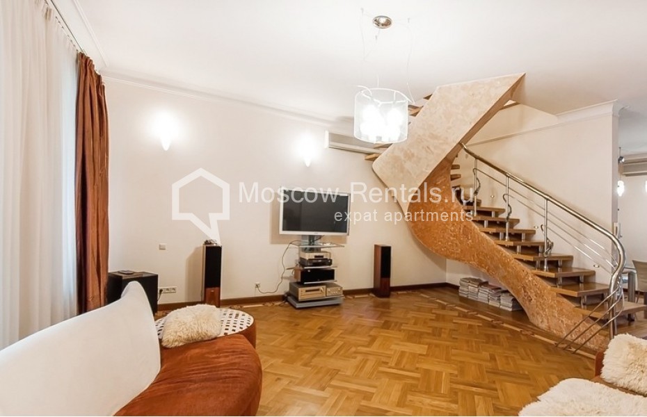 Photo #11 7-room (6 BR) apartment for <a href="http://moscow-rentals.ru/en/articles/long-term-rent" target="_blank">a long-term</a> rent
 in Russia, Moscow, Yakovoapostolsky lane, 9bld2