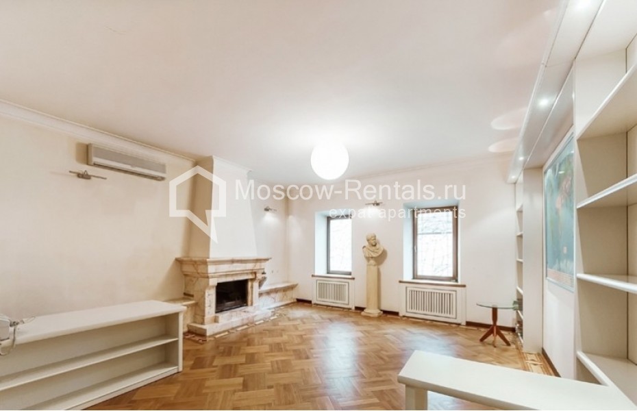 Photo #12 7-room (6 BR) apartment for <a href="http://moscow-rentals.ru/en/articles/long-term-rent" target="_blank">a long-term</a> rent
 in Russia, Moscow, Yakovoapostolsky lane, 9bld2