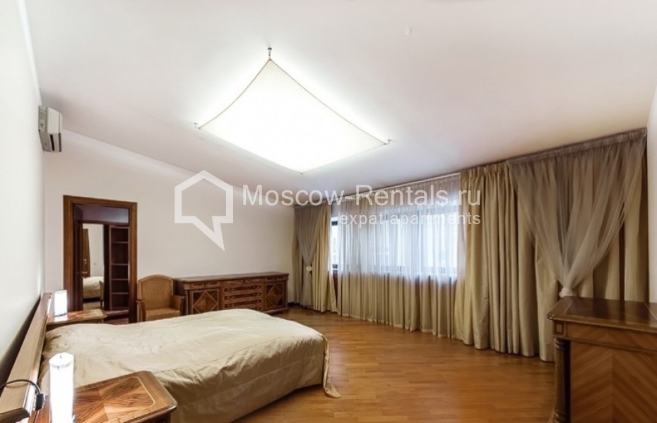 Photo #8 7-room (6 BR) apartment for <a href="http://moscow-rentals.ru/en/articles/long-term-rent" target="_blank">a long-term</a> rent
 in Russia, Moscow, Yakovoapostolsky lane, 9bld2