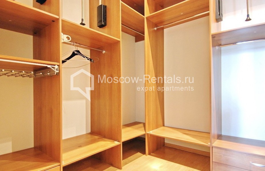 Photo #8 6-room (5 BR) apartment for <a href="http://moscow-rentals.ru/en/articles/long-term-rent" target="_blank">a long-term</a> rent
 in Russia, Moscow, Gusyatnikov lane,13/3