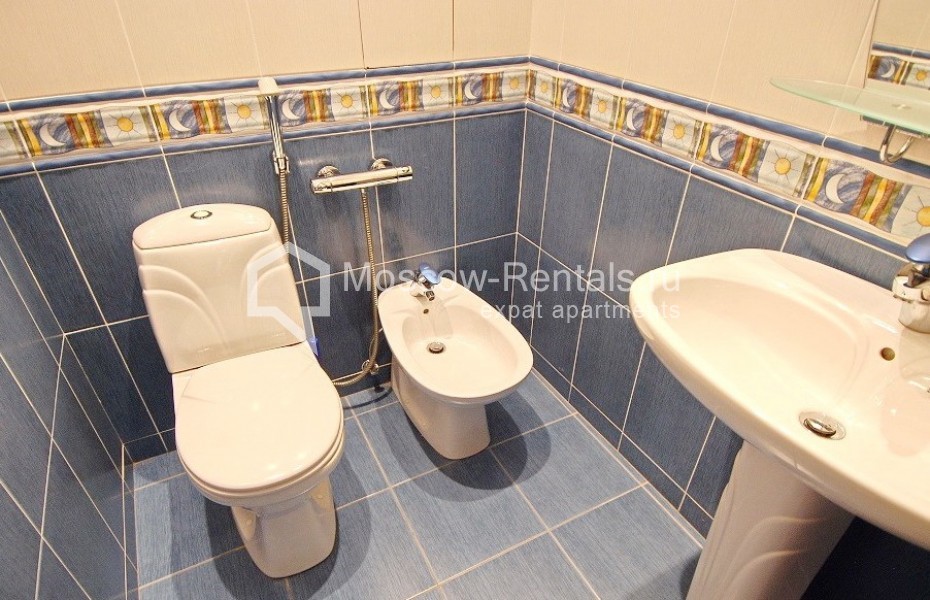 Photo #16 6-room (5 BR) apartment for <a href="http://moscow-rentals.ru/en/articles/long-term-rent" target="_blank">a long-term</a> rent
 in Russia, Moscow, Gusyatnikov lane,13/3