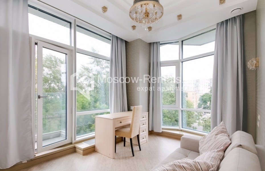 Photo #7 4-room (3 BR) apartment for <a href="http://moscow-rentals.ru/en/articles/long-term-rent" target="_blank">a long-term</a> rent
 in Russia, Moscow, Sovetskoi armii str, 6