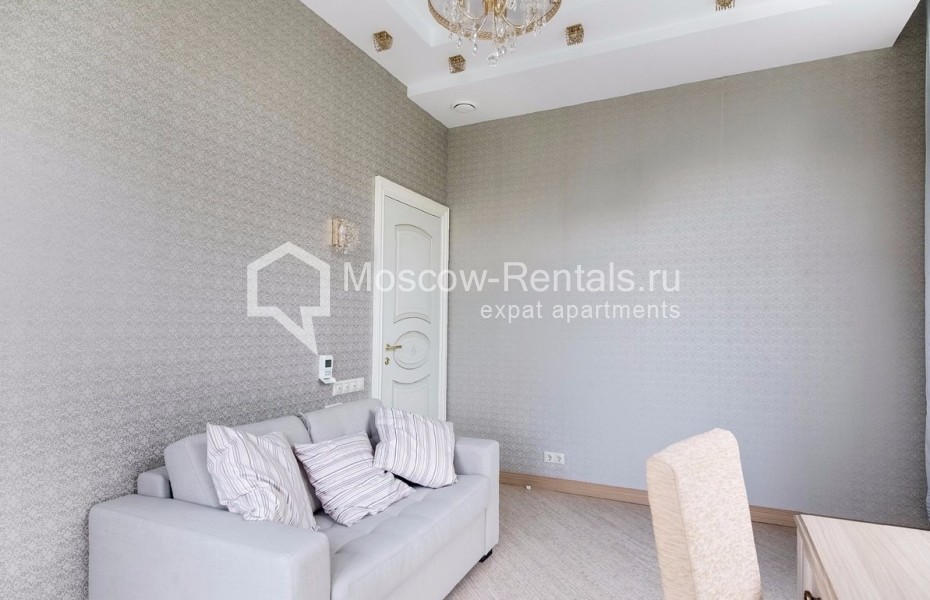 Photo #9 4-room (3 BR) apartment for <a href="http://moscow-rentals.ru/en/articles/long-term-rent" target="_blank">a long-term</a> rent
 in Russia, Moscow, Sovetskoi armii str, 6