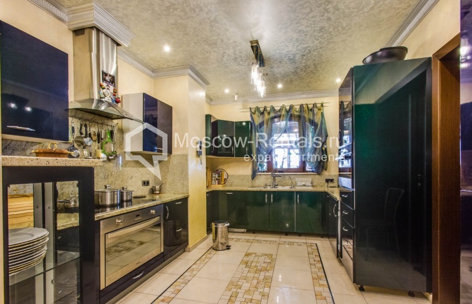 Photo #1 5-room (4 BR) apartment for <a href="http://moscow-rentals.ru/en/articles/long-term-rent" target="_blank">a long-term</a> rent
 in Russia, Moscow, Aviatsionnaya str., 79