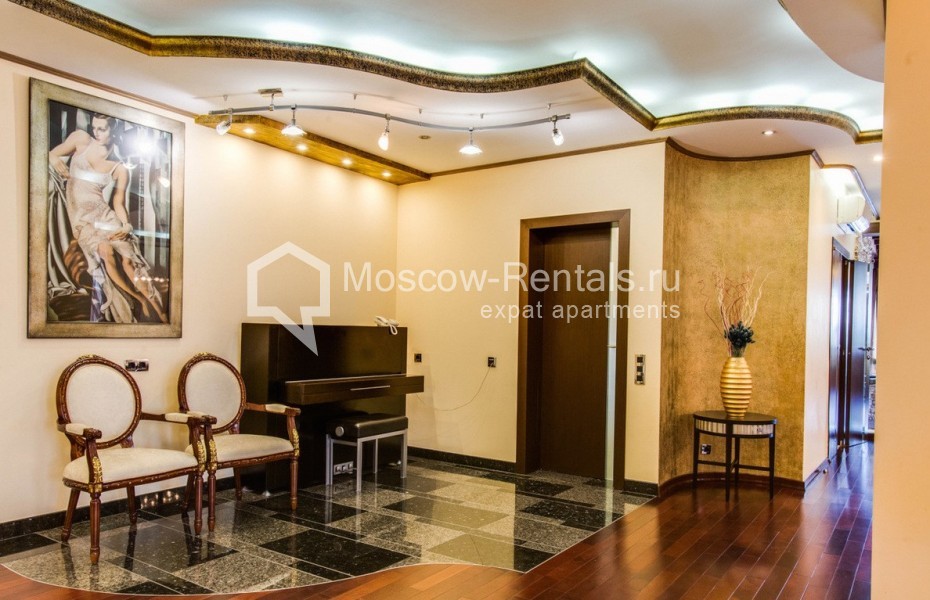 Photo #11 5-room (4 BR) apartment for <a href="http://moscow-rentals.ru/en/articles/long-term-rent" target="_blank">a long-term</a> rent
 in Russia, Moscow, Aviatsionnaya str., 79