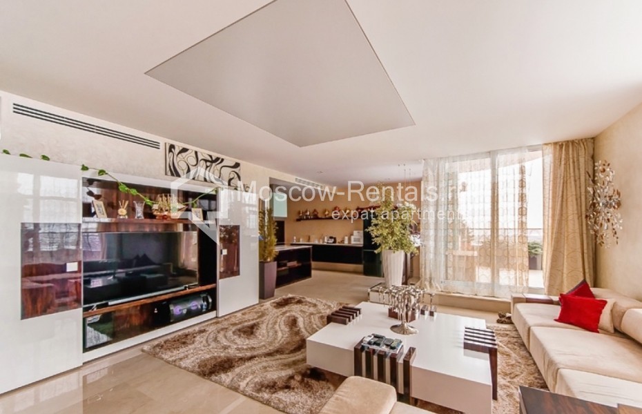 Photo #2 4-room (3 BR) apartment for <a href="http://moscow-rentals.ru/en/articles/long-term-rent" target="_blank">a long-term</a> rent
 in Russia, Moscow, Aviatsionnaya., 79 bld 1