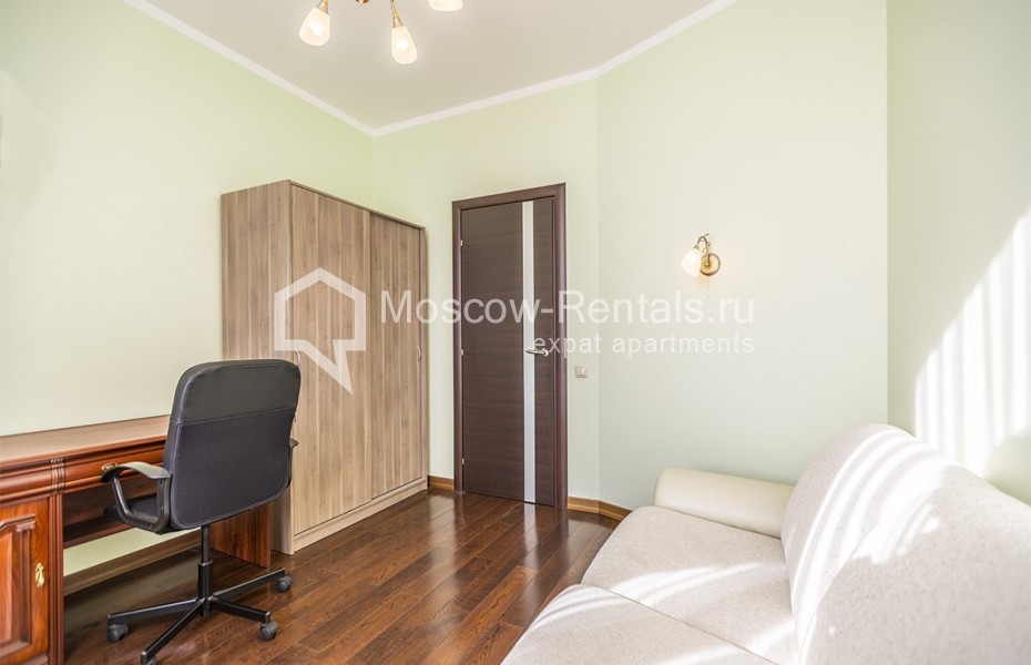 Photo #9 3-room (2 BR) apartment for <a href="http://moscow-rentals.ru/en/articles/long-term-rent" target="_blank">a long-term</a> rent
 in Russia, Moscow, Shabolovka str, 23