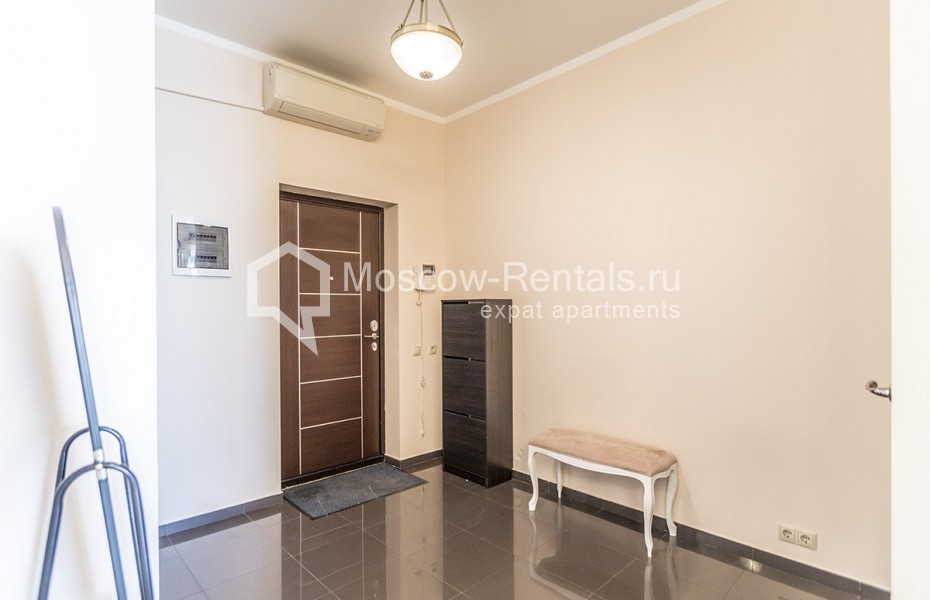 Photo #12 3-room (2 BR) apartment for <a href="http://moscow-rentals.ru/en/articles/long-term-rent" target="_blank">a long-term</a> rent
 in Russia, Moscow, Shabolovka str, 23