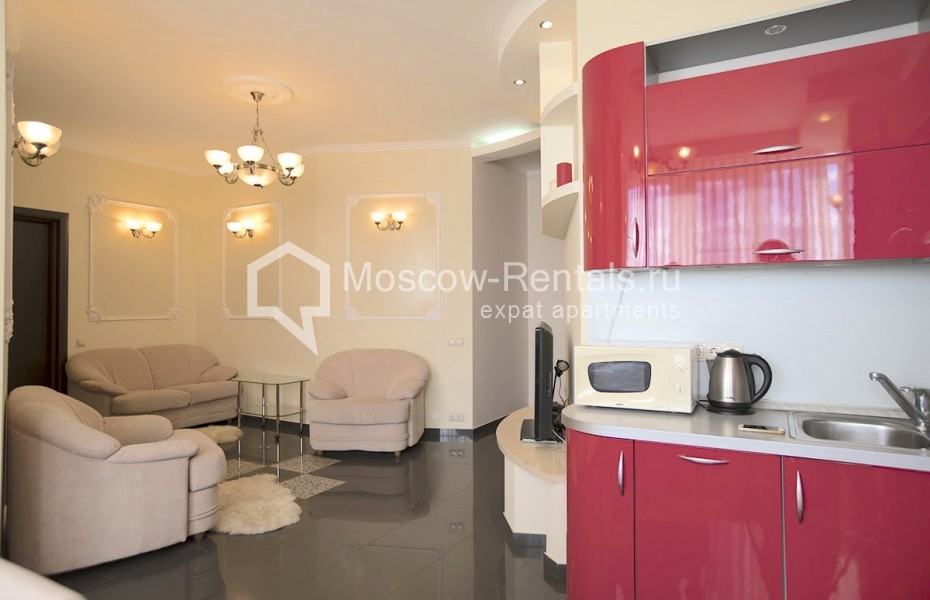 Photo #3 3-room (2 BR) apartment for <a href="http://moscow-rentals.ru/en/articles/long-term-rent" target="_blank">a long-term</a> rent
 in Russia, Moscow, Shabolovka str, 23